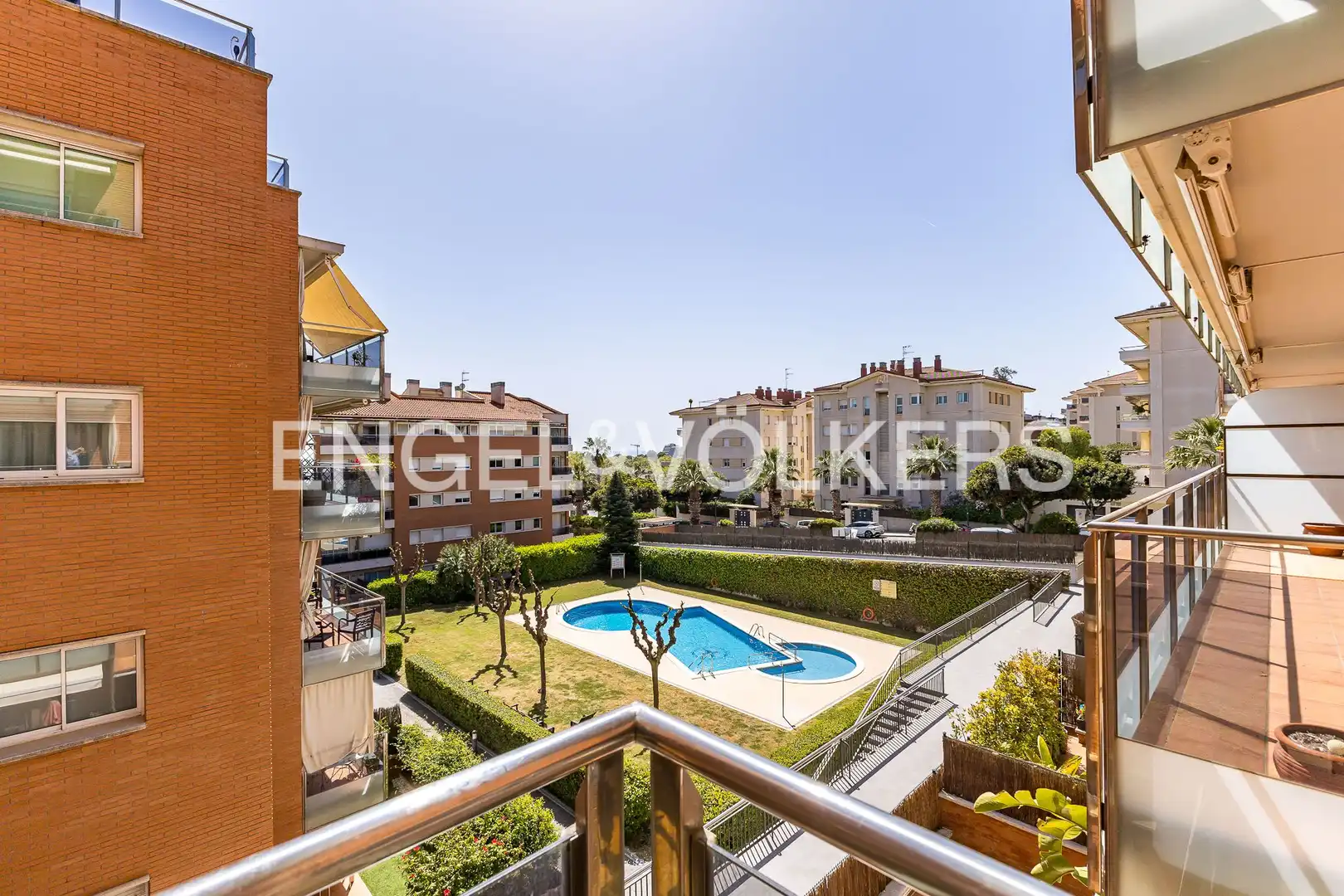 Terrassa de Pis de lloguer en Sitges amb Aire condicionat, Calefacció i Piscina