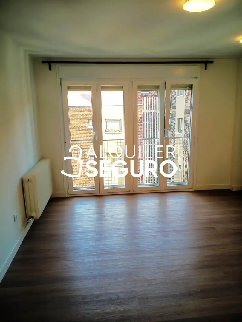 Terraza de Piso de alquiler en Valladolid con Calefacción y Trastero