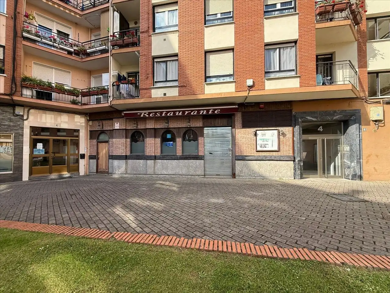 Buildings for sale in Laudio / Llodio