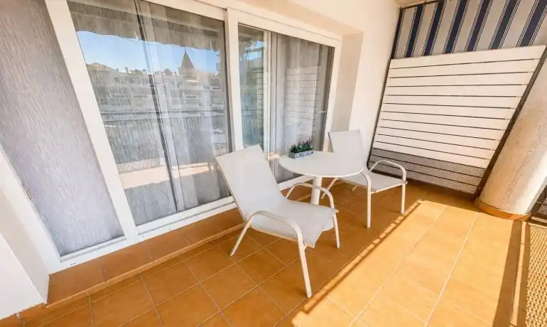 Appartement compact avec piscine à vendre à Avinguda Port Canigó, imagen 4