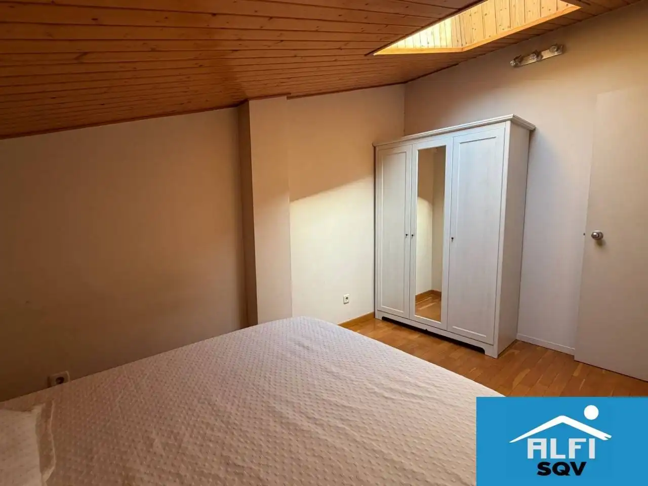 Habitación de Dúplex en venta en Sant Quirze del Vallès con Calefacción, Parquet y Terraza