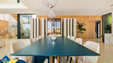 Villa con piscina privada, en la provincia de Málaga, en Marbella, en la zona de Nueva Andalucía. 6 habitaciones | 1057 m² | 2 kil, imatge 3