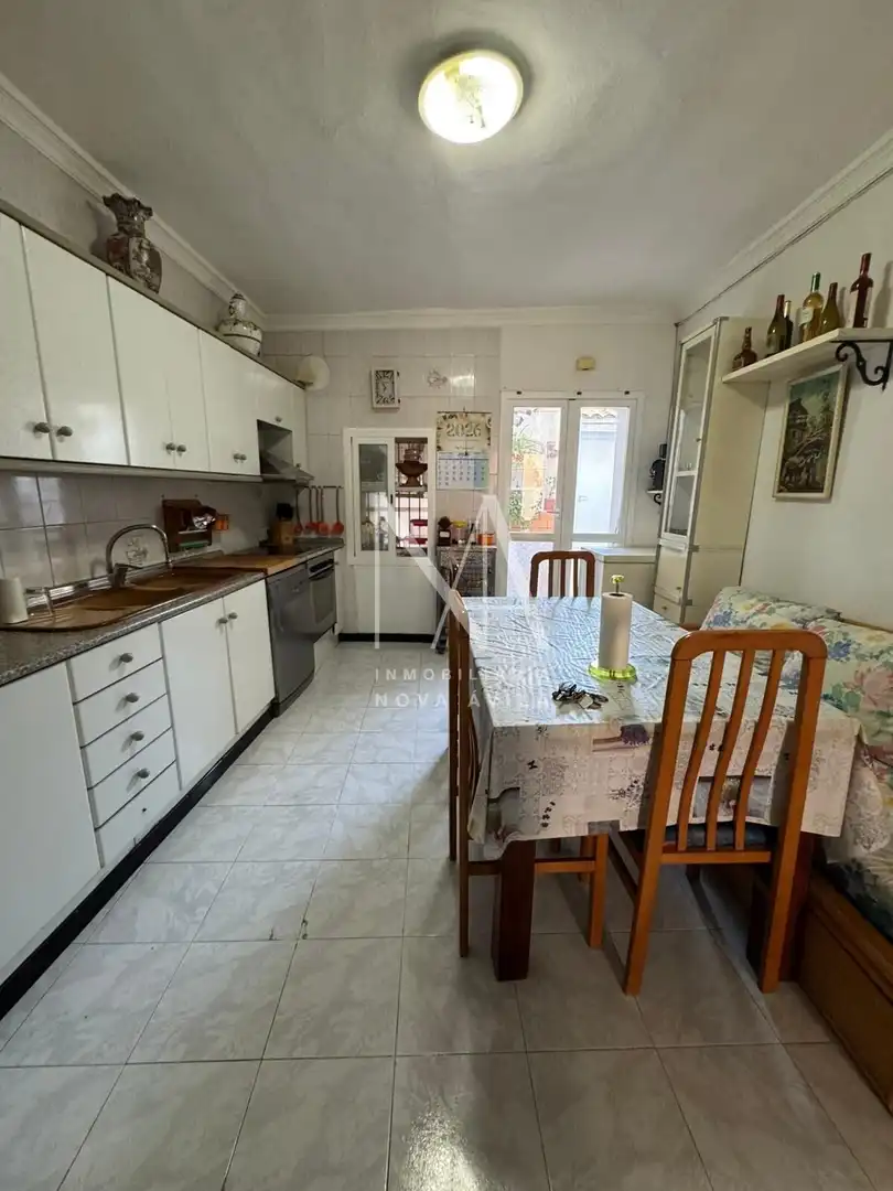 Cuina de Casa adosada en venda en Llucmajor amb Aire condicionat, Terrassa i Traster