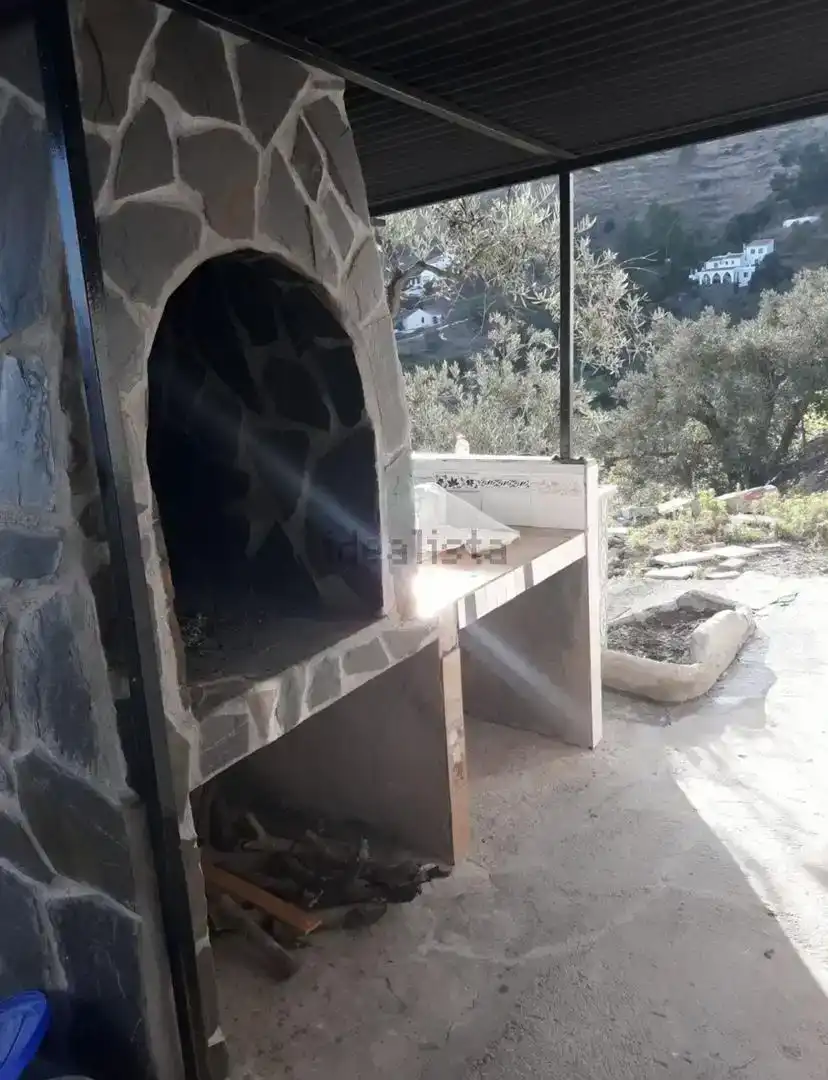Cuina de Finca rústica en venda en Sayalonga amb Aire condicionat