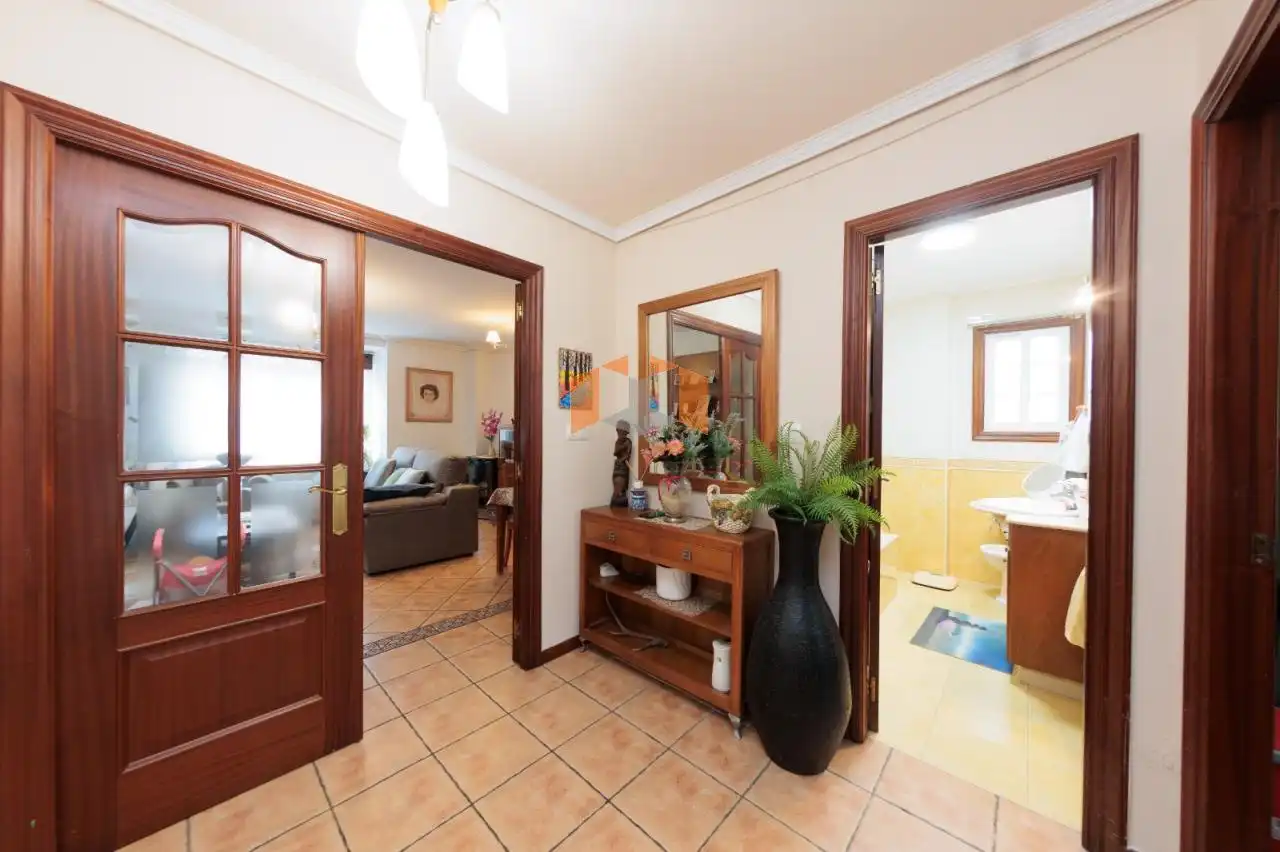 Houses for sale in Vigo   with Heating, Private garden and Parquet flooring