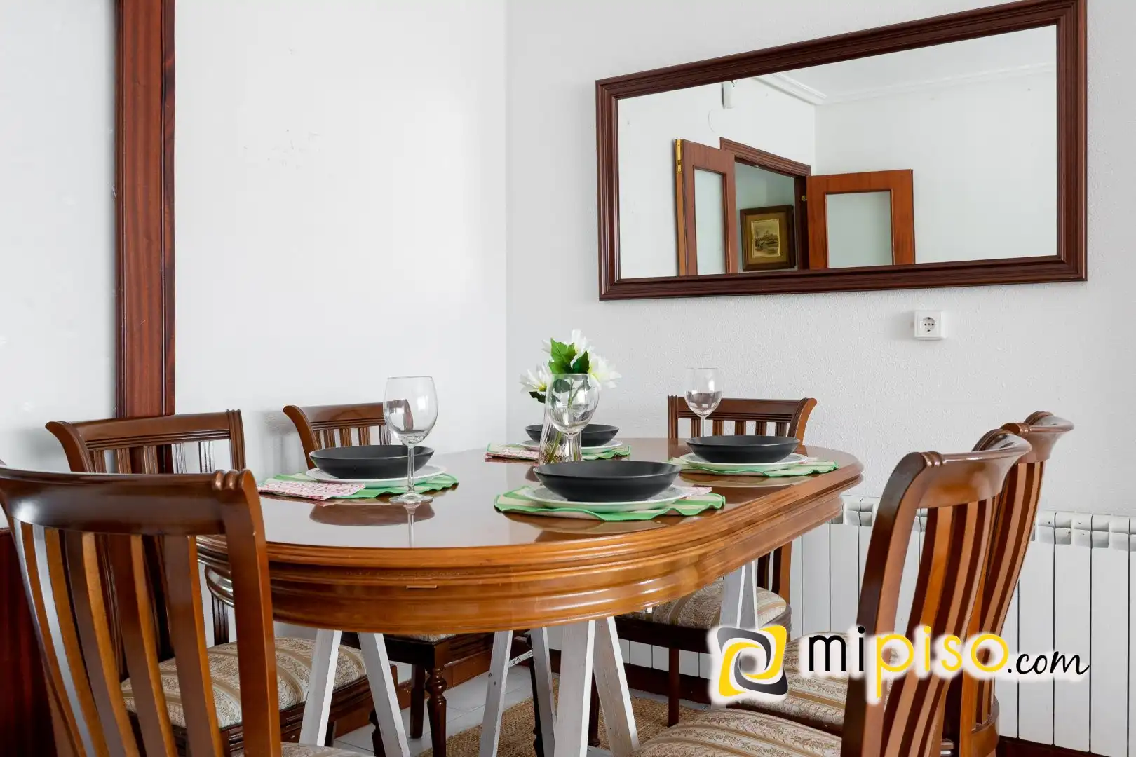 Comedor de Piso en venta en Arnuero con Calefacción, Terraza y Amueblado