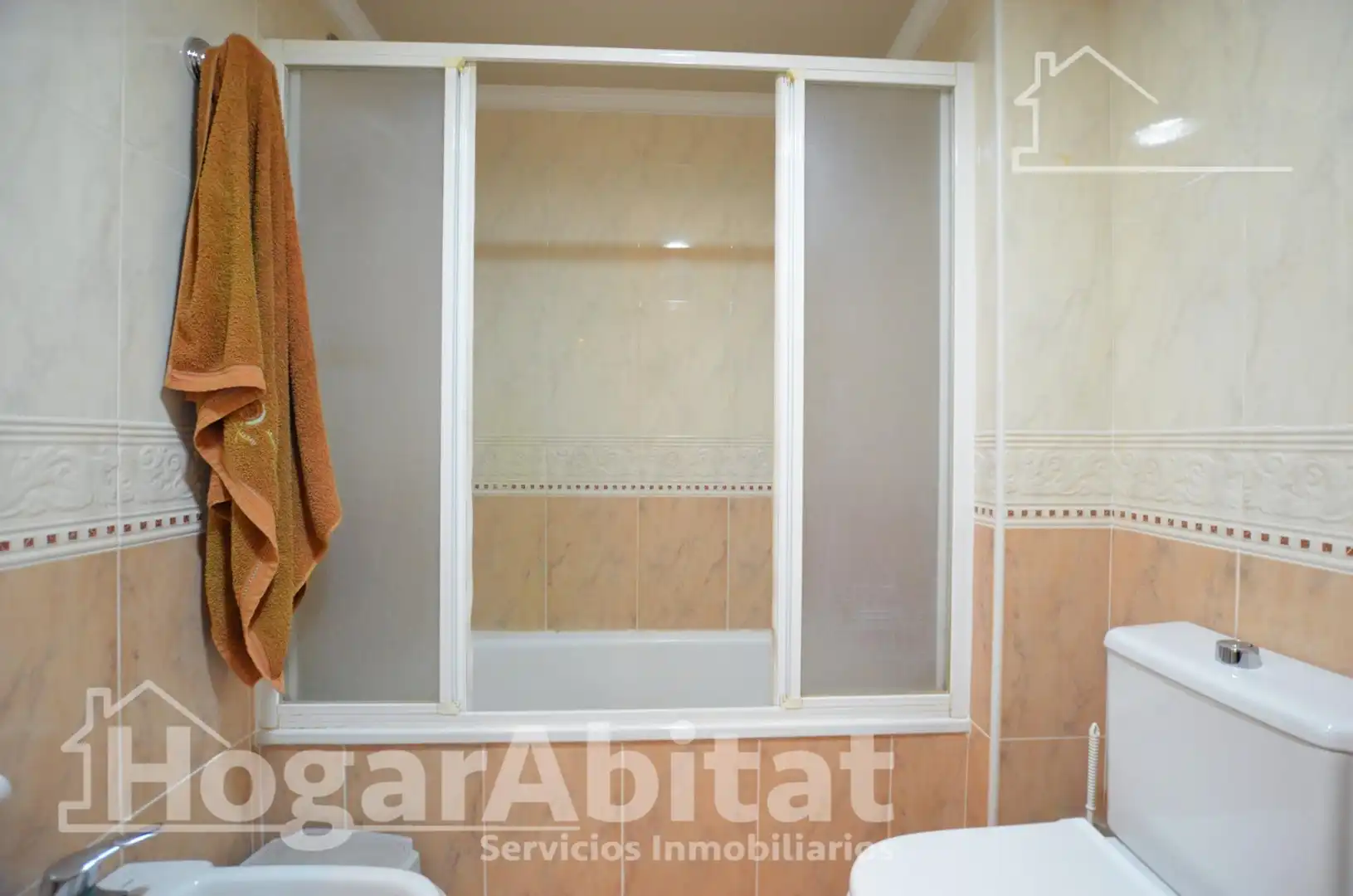 Baño de Piso en venta en Tavernes de la Valldigna con Aire acondicionado, Calefacción y Trastero