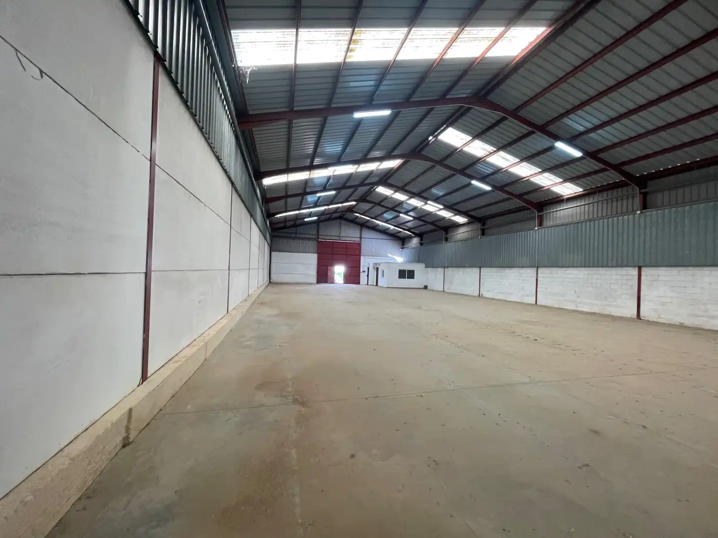 Nave industrial en alquiler en Calle Juan Blasco Barquero, imagen 4