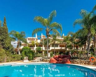 Vista exterior de Planta baixa en venda en Marbella amb Aire condicionat, Terrassa i Traster