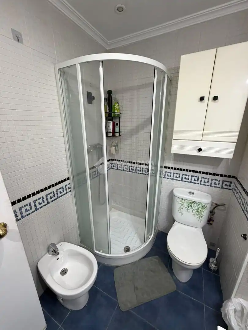Bathroom of Flat for sale in Sevilla