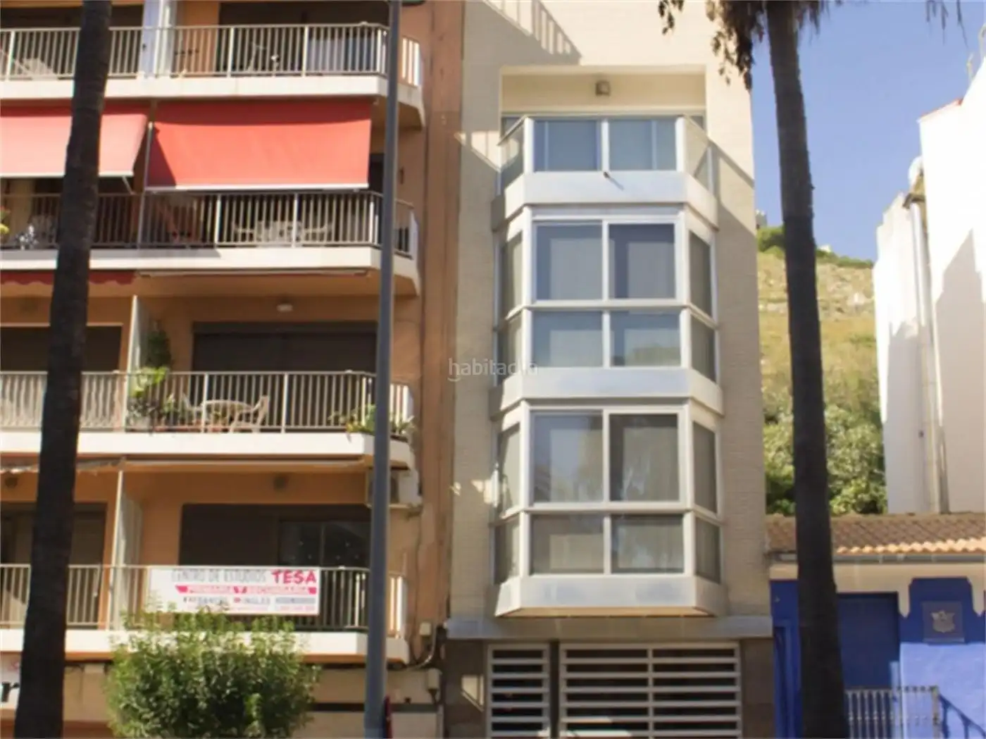 Adossat amb jardí en venda a Carrer del 25 d'Abril 83