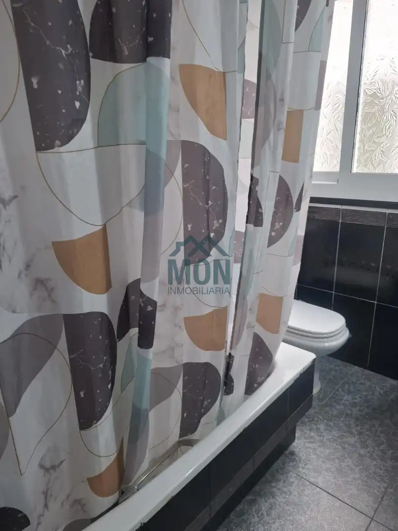 Baño de Piso en venta en Valencia con Horno