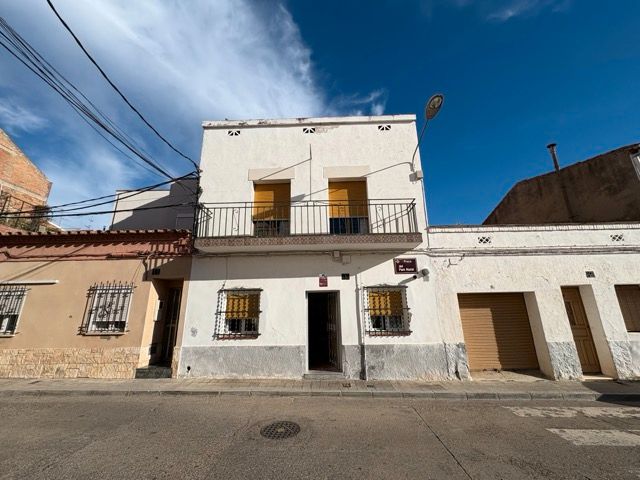 Vista exterior de Casa o xalet en venda en  Lleida Capital amb Calefacció, Moblat i Forn