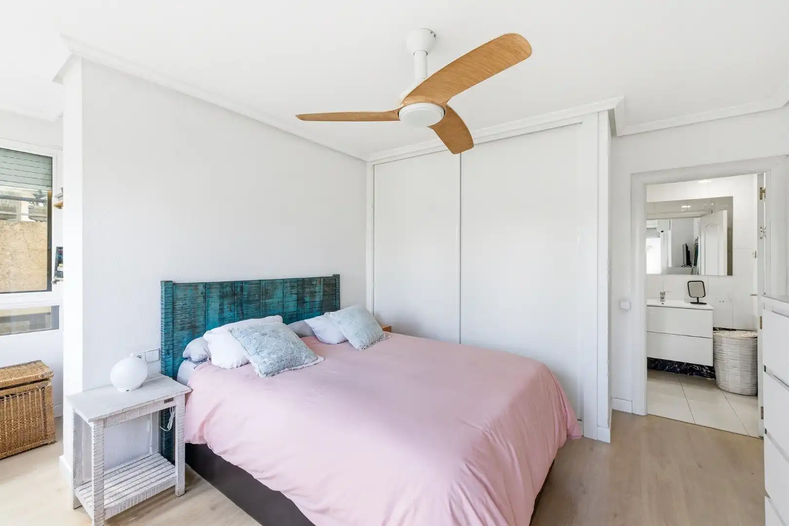 Habitación de Piso en venta en Madrid con Aire acondicionado, Calefacción y Jardín privado