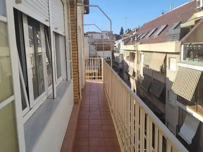Terraza de Ático de alquiler en  Granada Capital con Aire acondicionado y Balcón