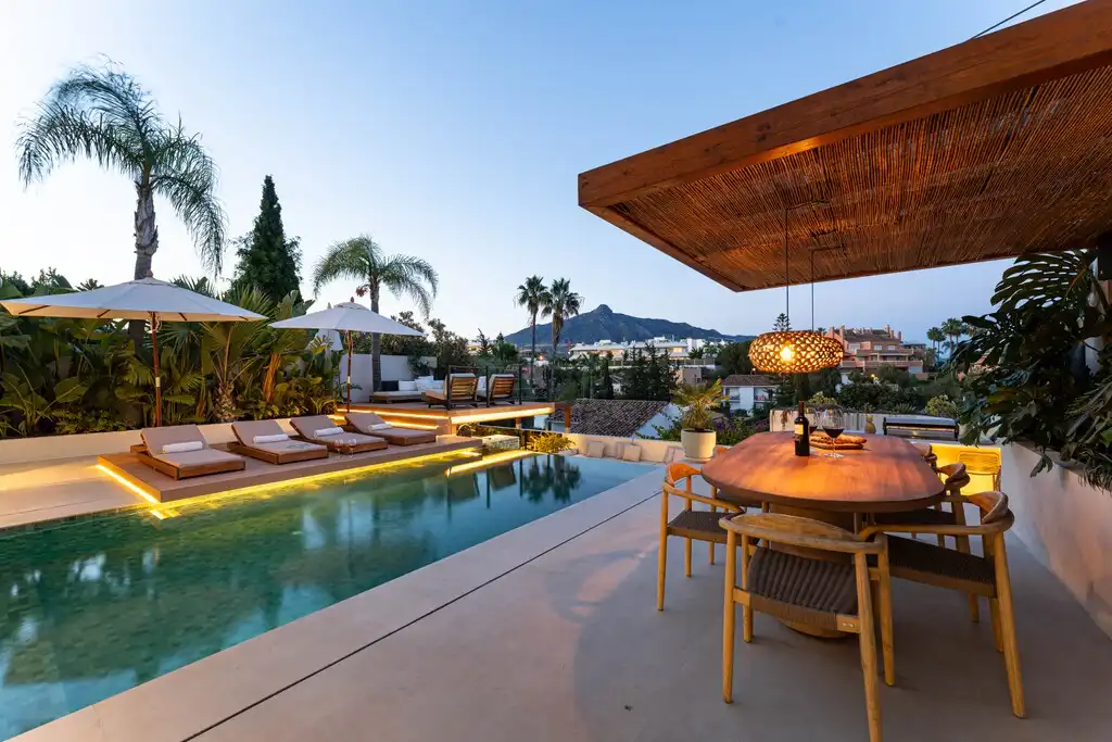 Chalet con piscina en venta en Nueva Andalucía, imagen 5