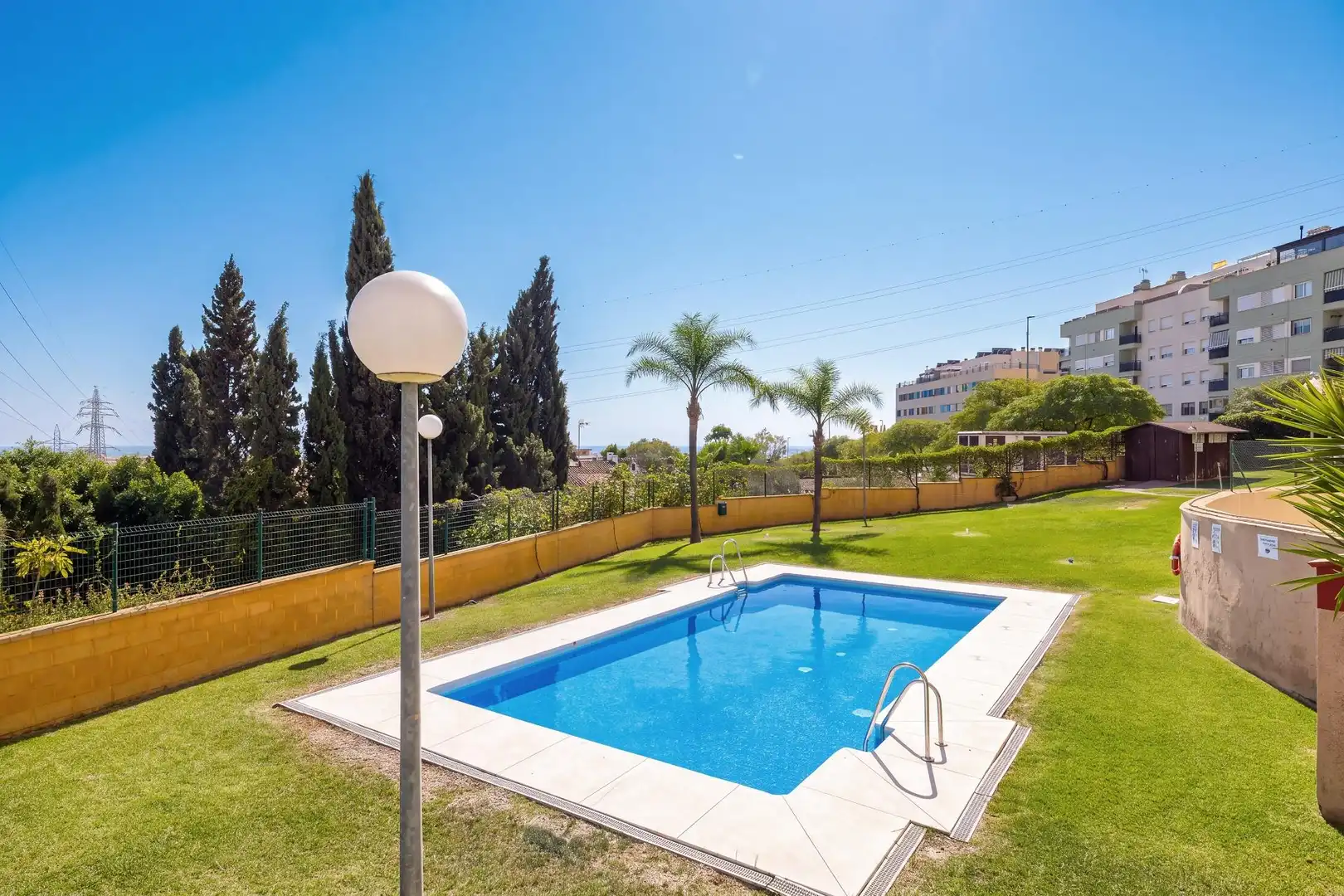 Piscina de Pis en venda en Puerto de la Torre - Atabal