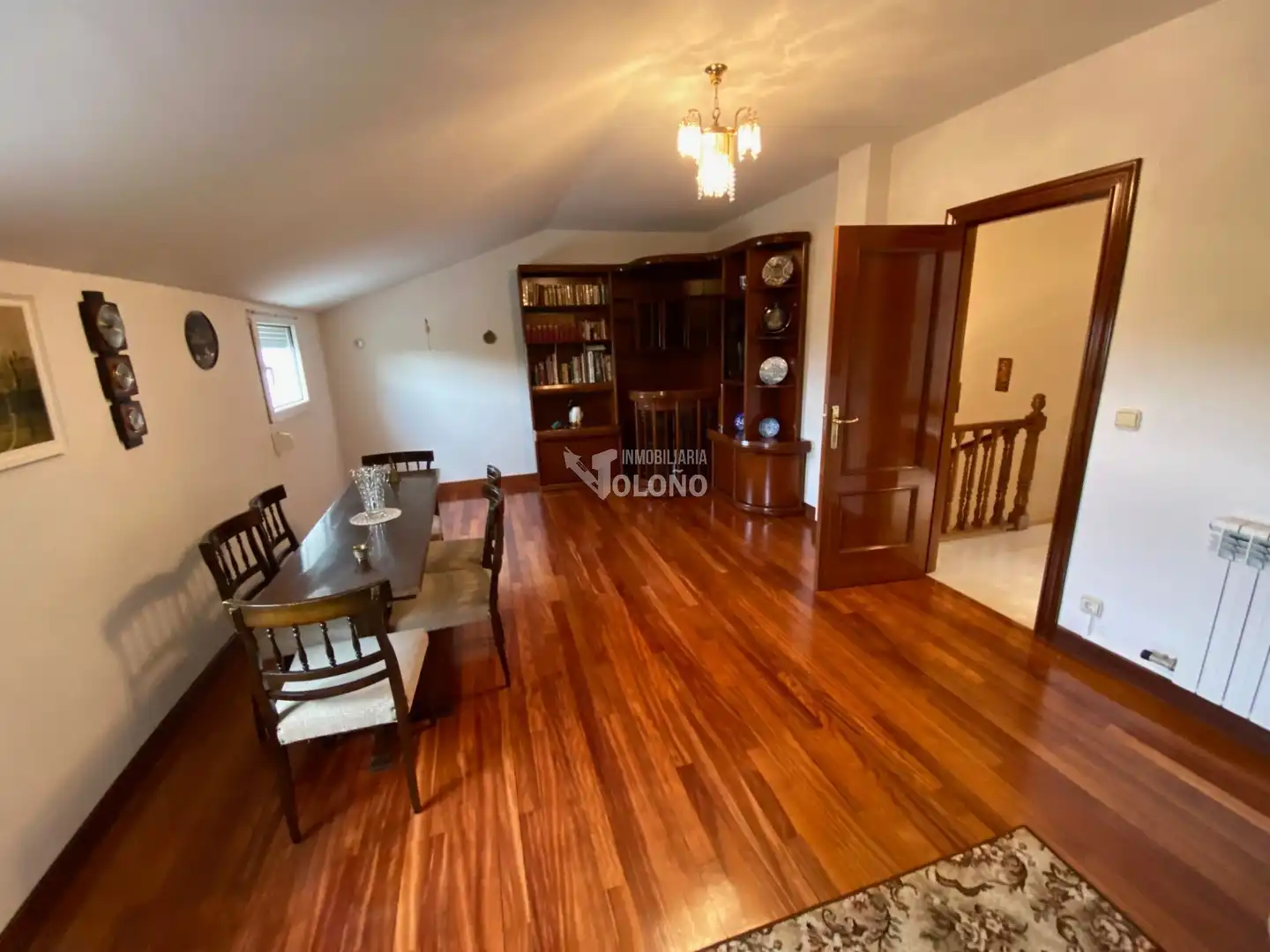 Sala d'estar de Casa o xalet en venda en Haro amb Calefacció, Jardí privat i Parquet