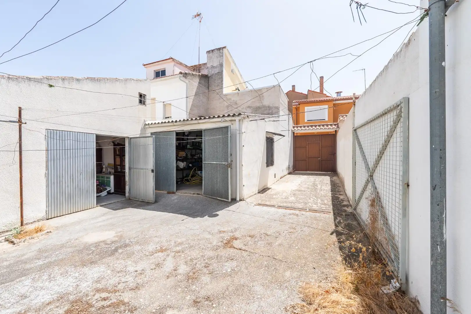 Aparcament de Casa o xalet en venda en Yuncler amb Aire condicionat, Calefacció i Jardí privat