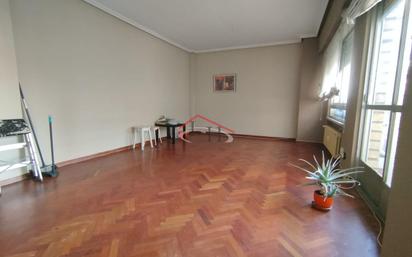 Living room of Flat for sale in León Capital   with Heating and Parquet flooring