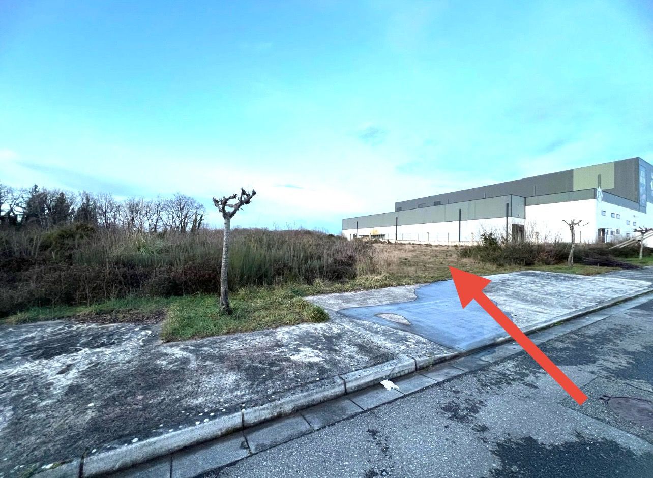 Nave industrial en venta en O Corgo  