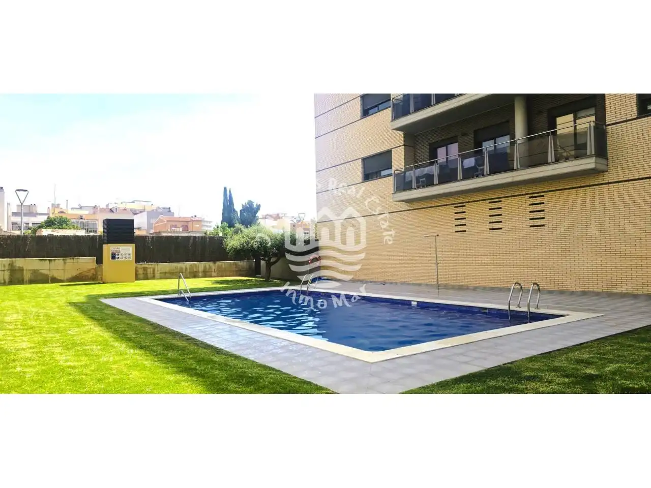 Swimming pool of Flat for sale in Vila-seca  with Air Conditioner, Heating and Parquet flooring