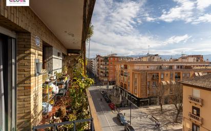 Exterior view of Flat for sale in  Granada Capital  with Terrace and Balcony