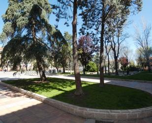 Garden of Flat for sale in  Madrid Capital  with Air Conditioner, Heating and Washing machine