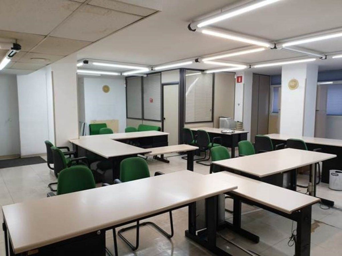 Oficina de alquiler en Villa Pilar, Centro