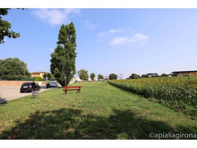 Terreno residencial en Venta en Llevant en Riudellots de la Selva