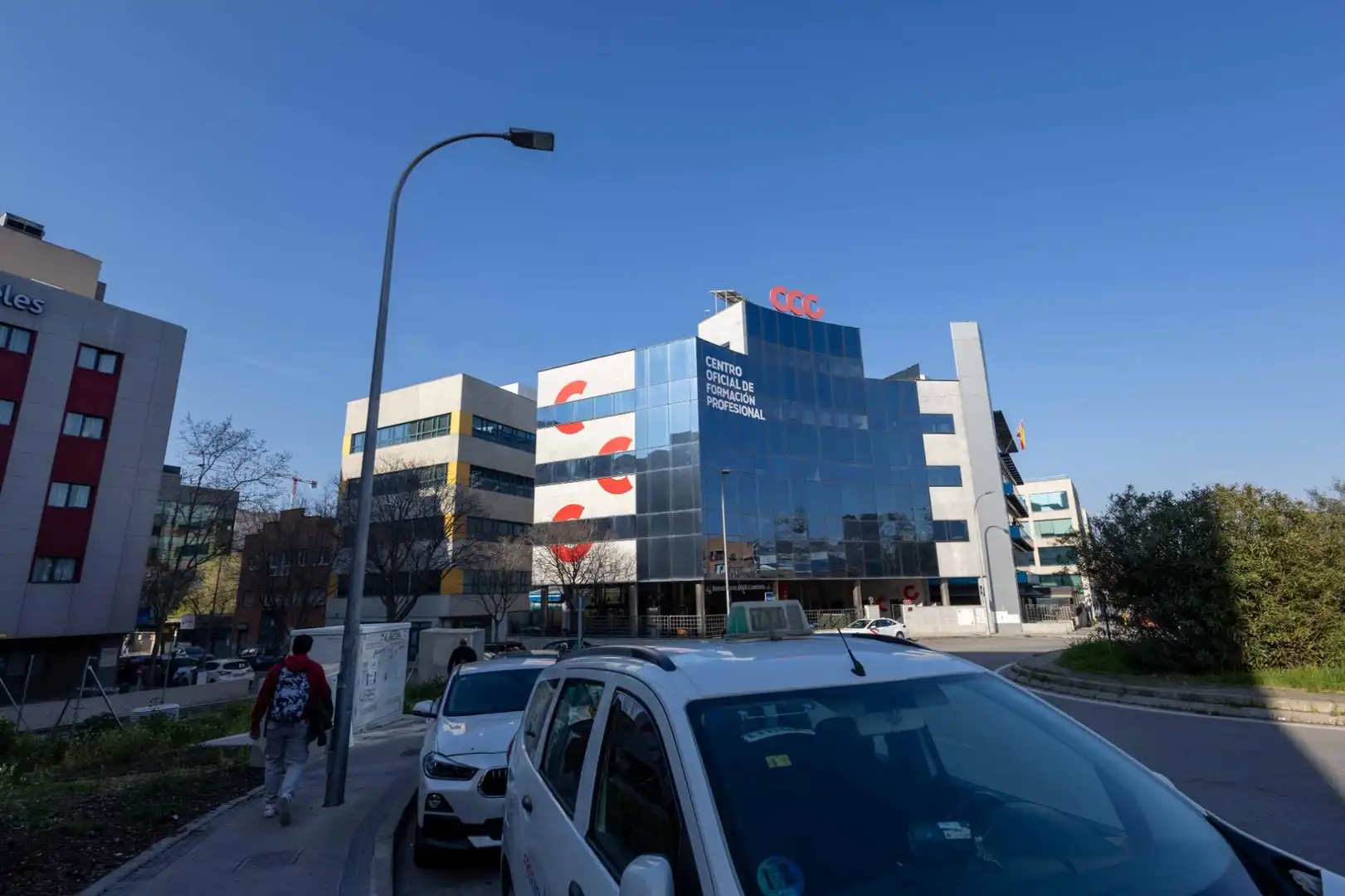 Exterior view of Commercial properties for rent in Madrid  with Air Conditioner