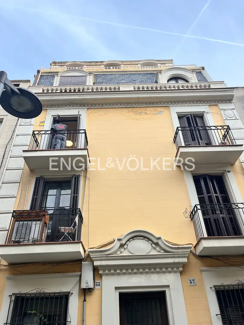 Vista exterior de Àtic en venda en Barcelona amb Calefacció i Terrassa
