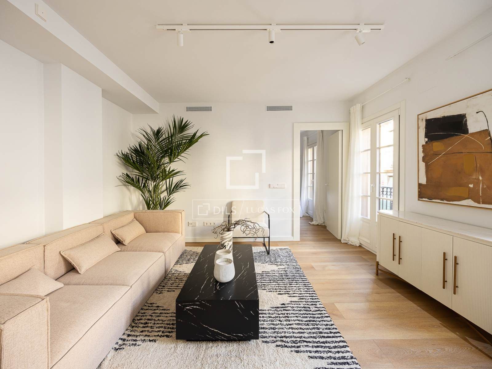 Sala d'estar de Pis en venda en  Barcelona Capital amb Aire condicionat, Terrassa i Piscina