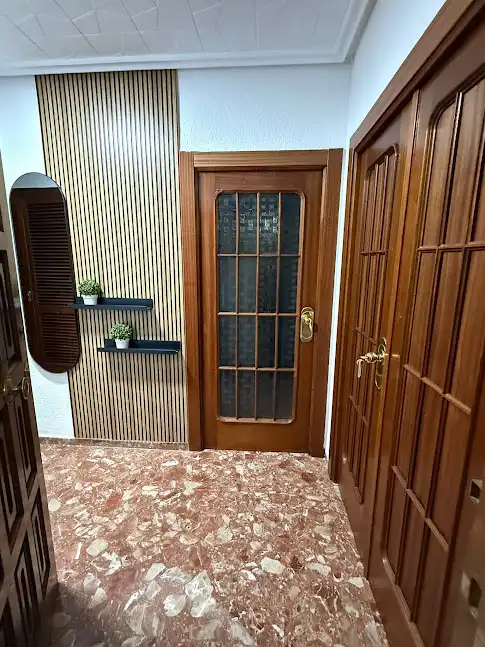 Flat for rent in Calle Romea, 9, Linarejos