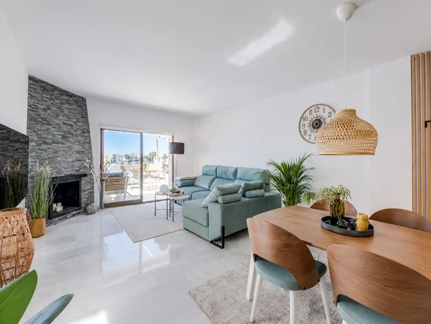 Wohnzimmer von Wohnungen zur Miete in Mijas mit Klimaanlage, Terrasse und Möbliert