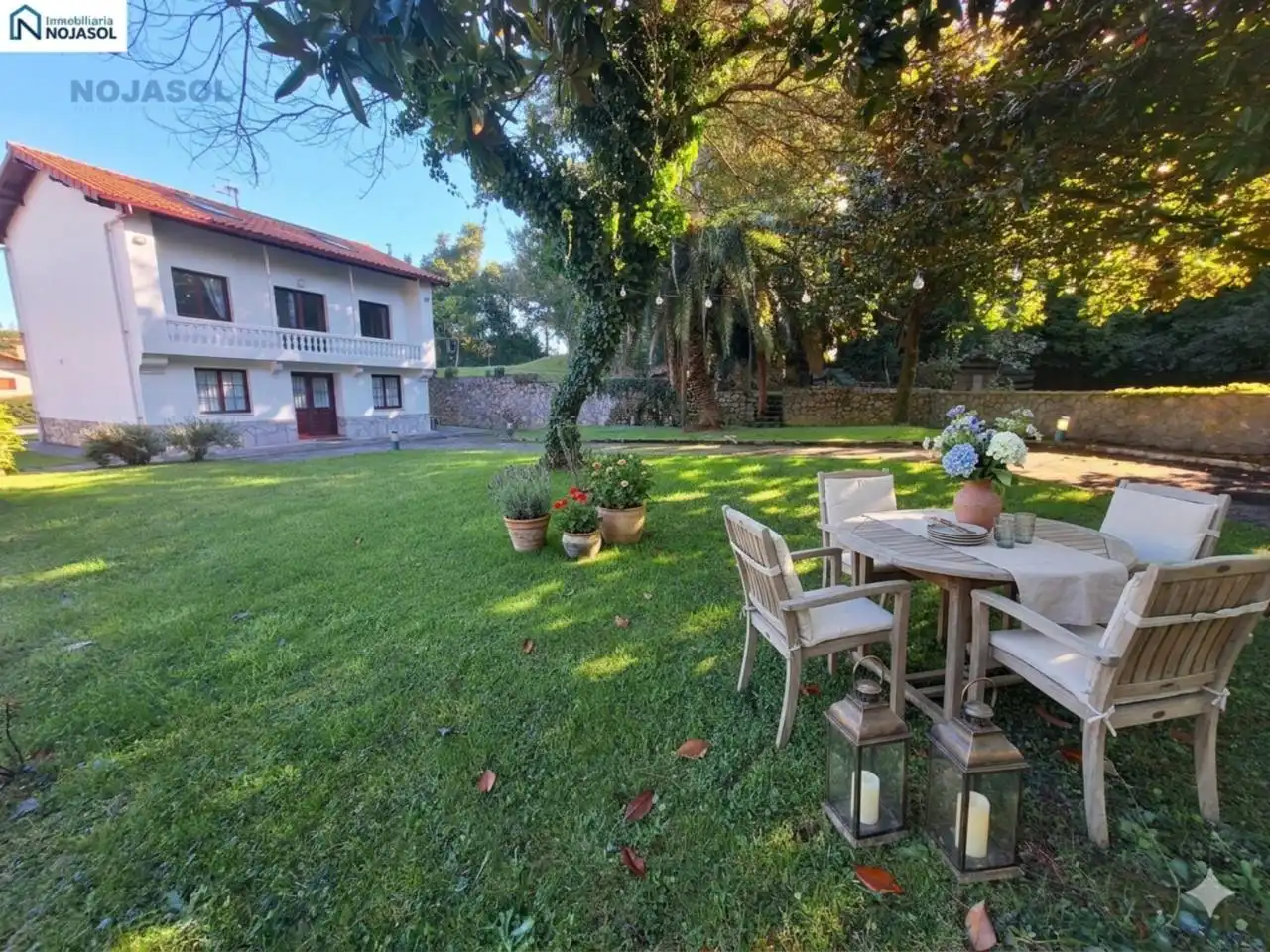 Jardín de Casa o chalet en venta en Arnuero con Calefacción y Jardín privado