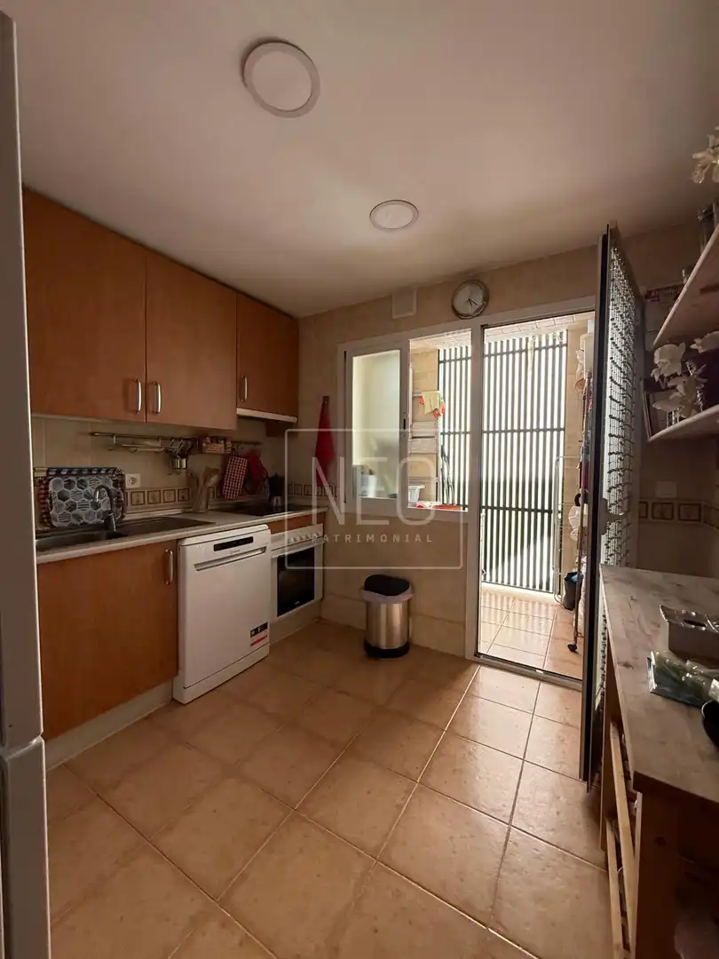 Flat with pool for sale in Calle PUERTA DE LAS GRANADAS, imagen 5