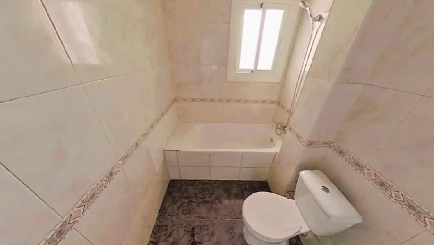 Bany de Pis en venda en Santa Coloma de Gramenet