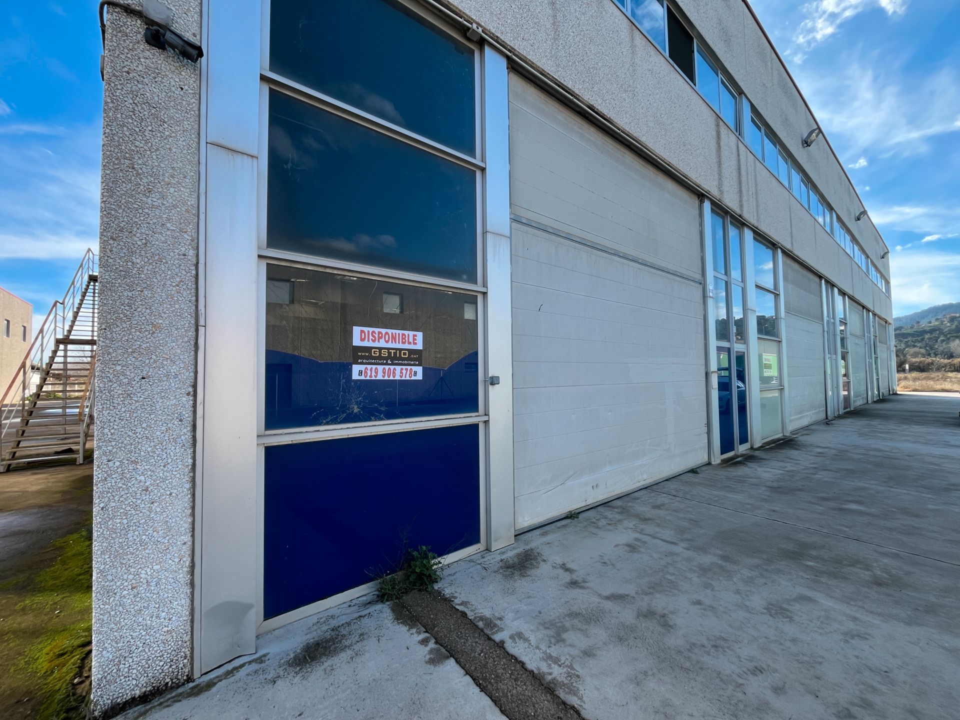 Industrial buildings to rent