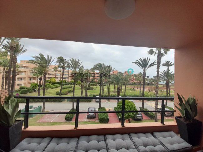 Vista exterior de Apartament de lloguer en Sotogrande amb Aire condicionat, Terrassa i Internet