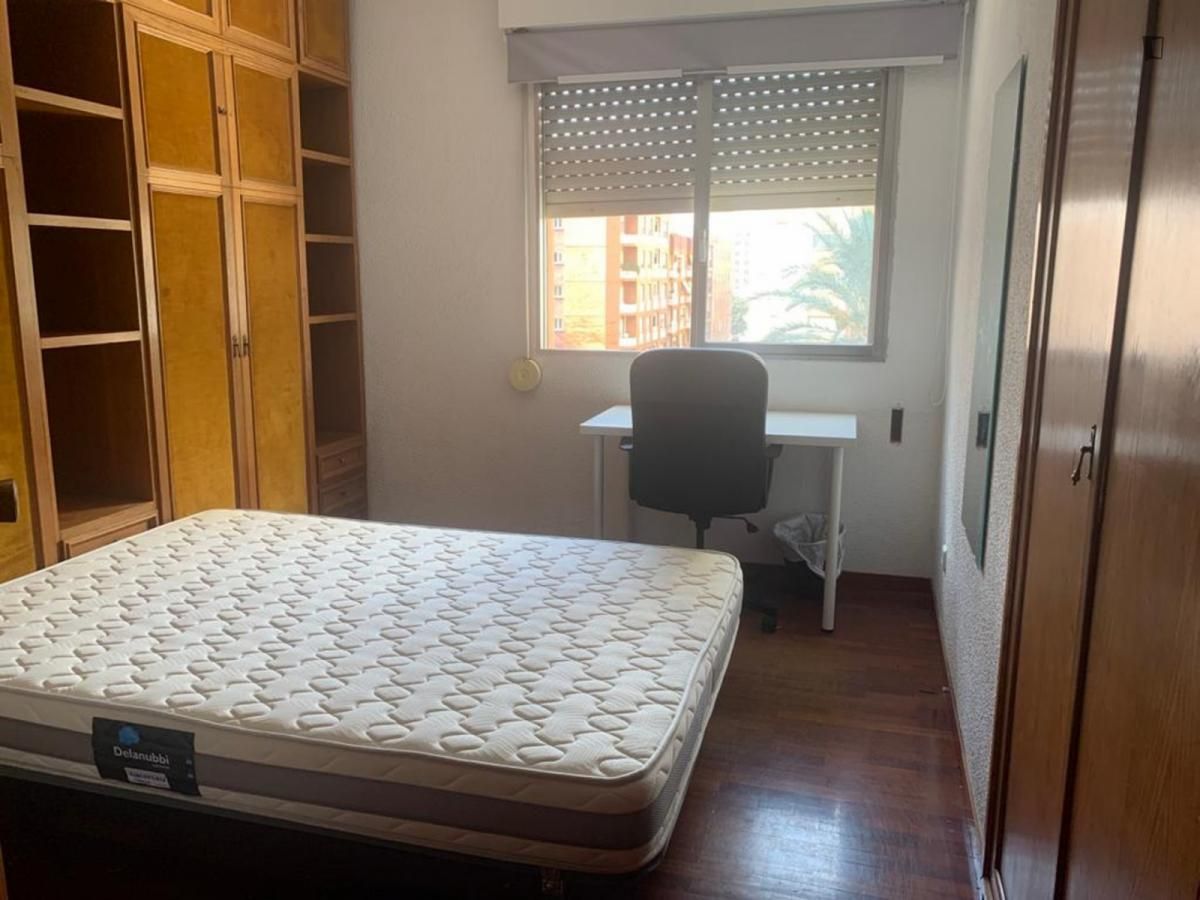 Apartament per a compartir a Parque Geólogo José Royo Gómez