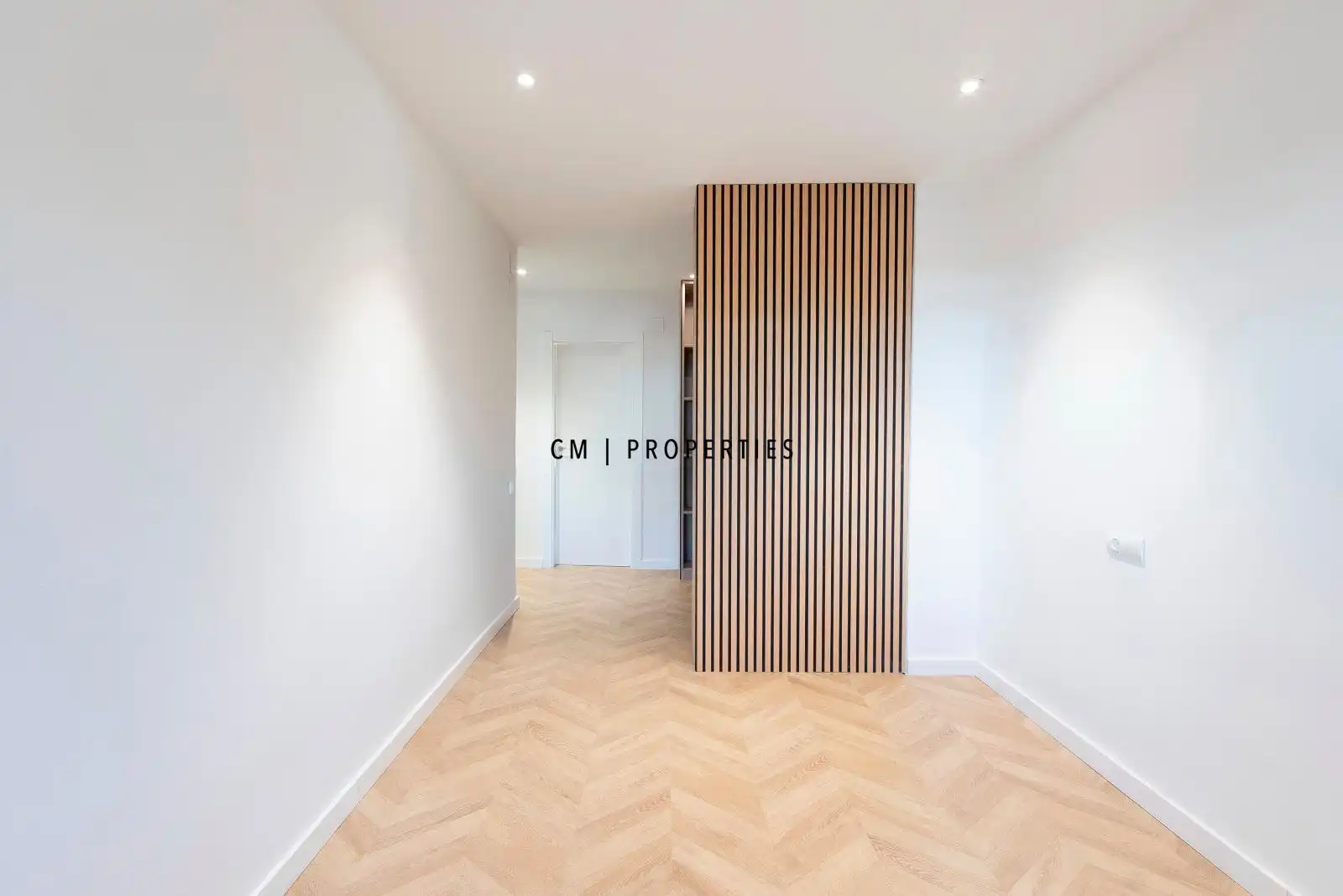 Flat for sale in Valencia  with Air Conditioner, Heating and Parquet flooring