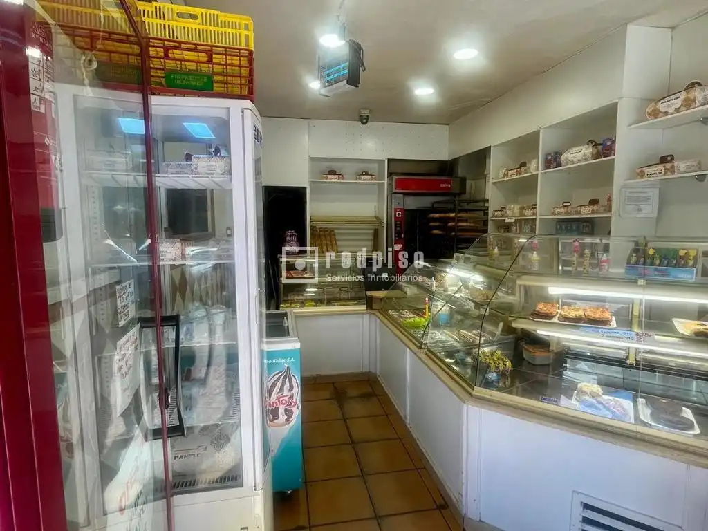 Local comercial en venta en REYES CATÓLICOS, imagen 2