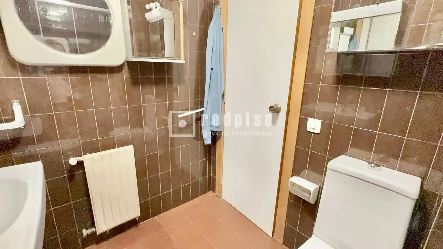 Baño de Piso en venta en Madrid con Aire acondicionado, Calefacción y Jardín privado