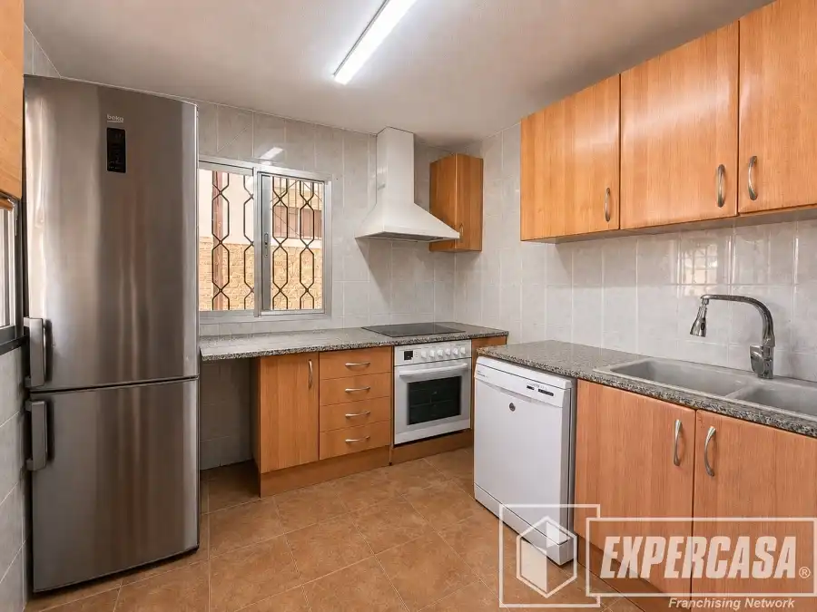 Cocina de Casa o chalet en venta en Llíria con Aire acondicionado, Trastero y Piscina
