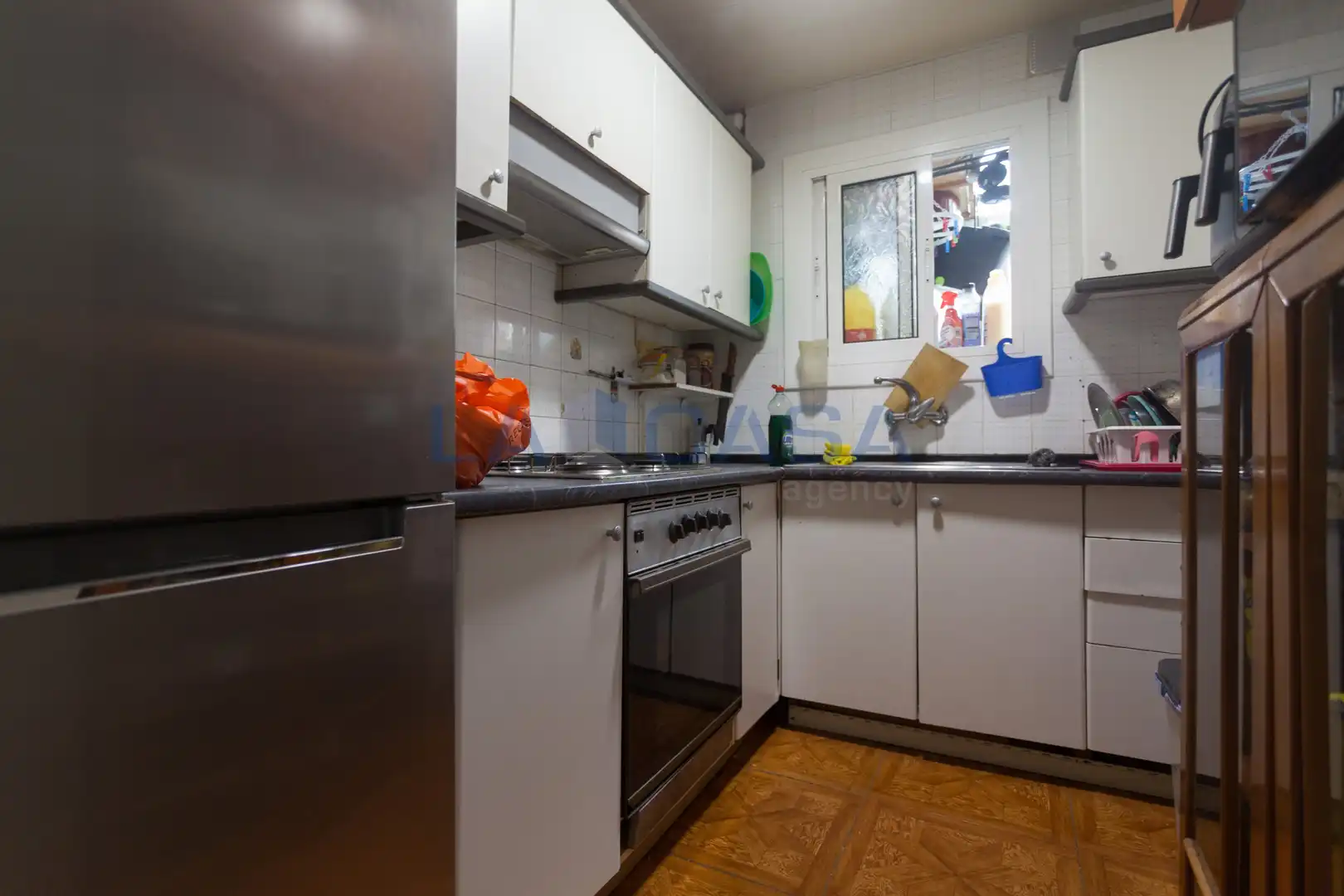 Cocina de Ático en venta en L'Hospitalet de Llobregat