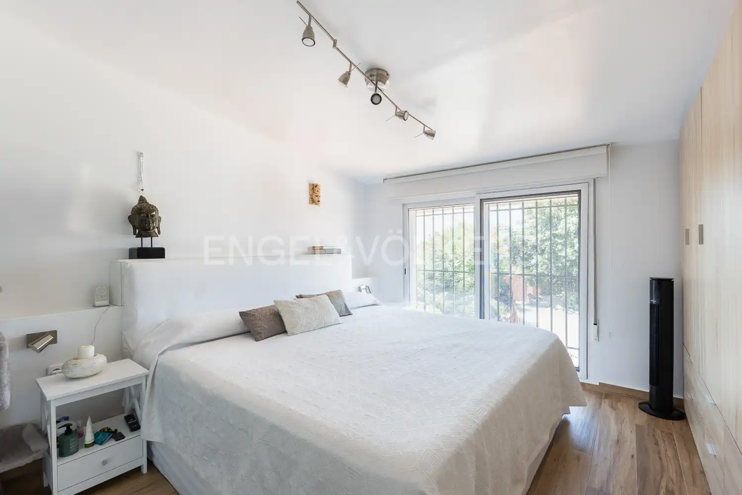 Dormitori de Casa o xalet en venda en Torrent amb Calefacció, Jardí privat i Terrassa
