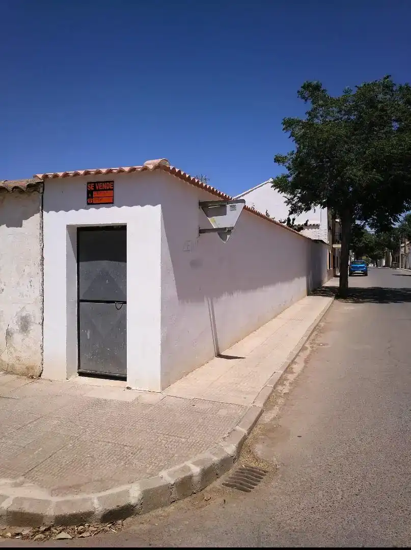 Außenansicht von Garage zum Verkauf in Castellar de Santiago