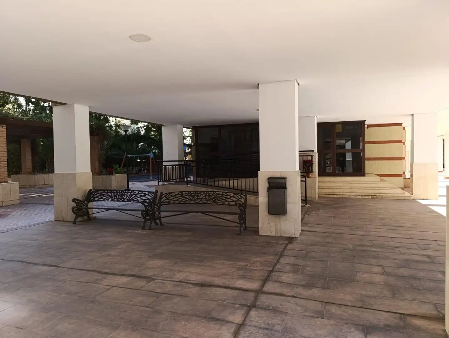 Flat for sale in Sevilla  with Air Conditioner and Heating