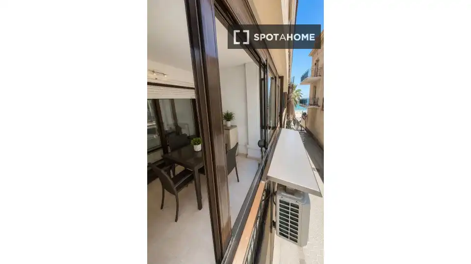 Balcony of Flat for share in Benidorm  with Air Conditioner, Heating and Furnished